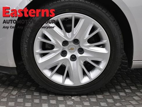 Used 2016 Chevrolet Impala LS w/ Power Convenience Package image 32