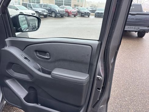 Used 2022 Nissan Frontier S w/ Technology Package image 26