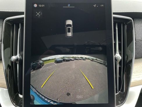 New 2026 Volvo XC60 B5 Plus w/ Protection Package Premier image 21