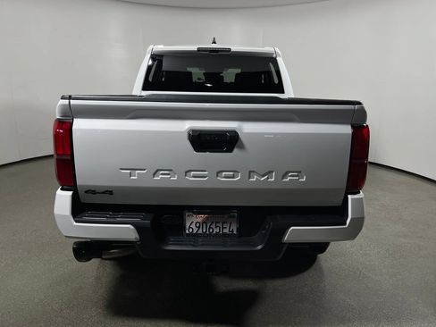 Certified 2025 Toyota Tacoma TRD Sport AWD/4WD image 4