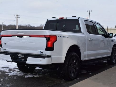 Used 2024 Ford F150 Lightning Lariat image 6
