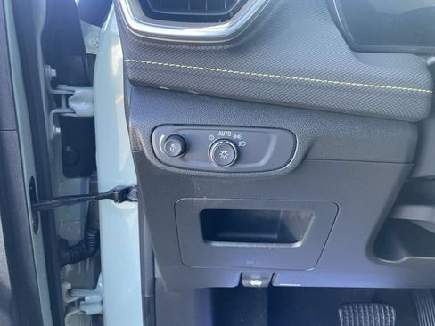 Used 2025 Chevrolet TrailBlazer ACTIV w/ Convenience Package FWD image 21
