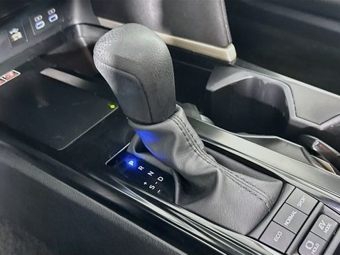Used 2025 Toyota Camry LE FWD image 25