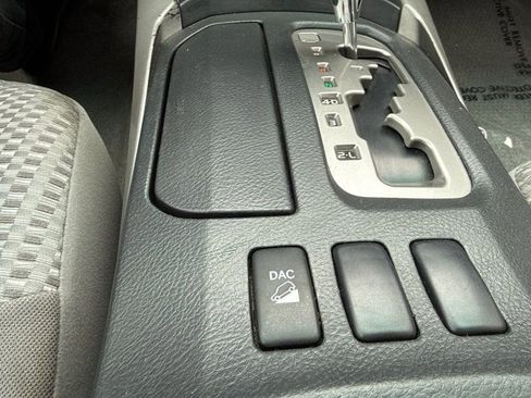 Used 2008 Toyota 4Runner SR5 image 28