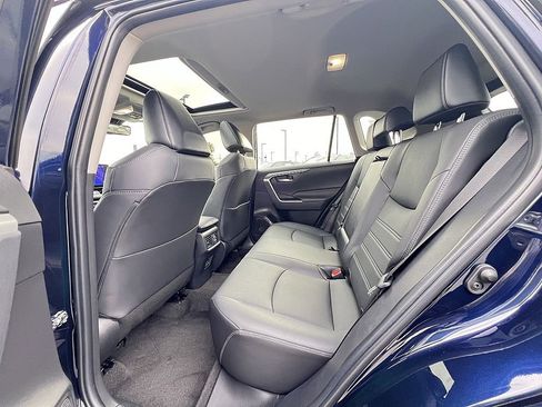 Used 2023 Toyota RAV4 XLE Premium image 13