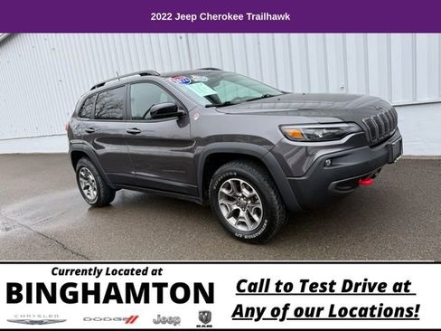 Used 2022 Jeep Cherokee Trailhawk image 1