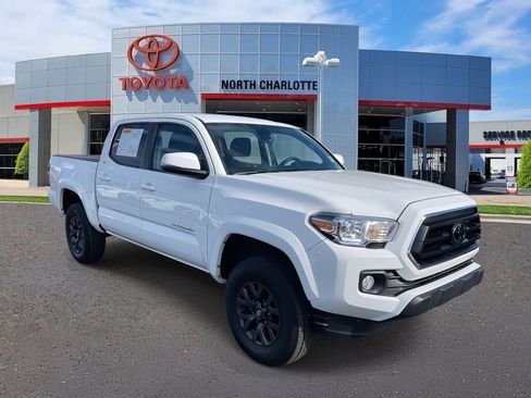 Used 2023 Toyota Tacoma SR5 image 3