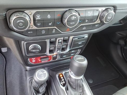 New 2026 Jeep Gladiator Mojave image 16