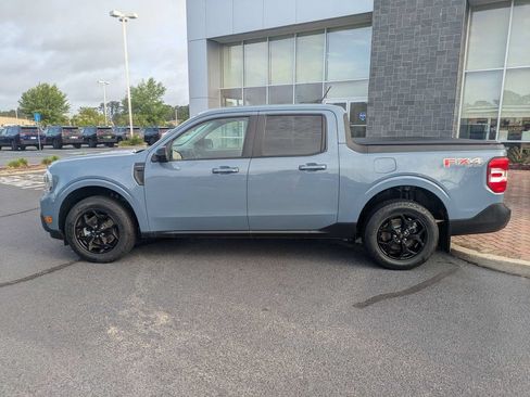 Used 2024 Ford Maverick Lariat w/ FX4 Off-Road Package AWD/4WD image 8