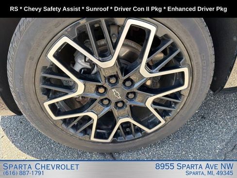 Used 2024 Chevrolet Blazer RS w/ Driver Confidence II Package AWD/4WD image 9