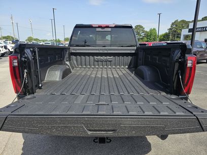 New 2025 GMC Sierra 2500 Denali w/ Technology Package