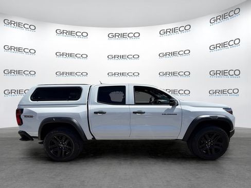 Used 2024 Chevrolet Colorado Trail Boss w/ Technology Package AWD/4WD image 8