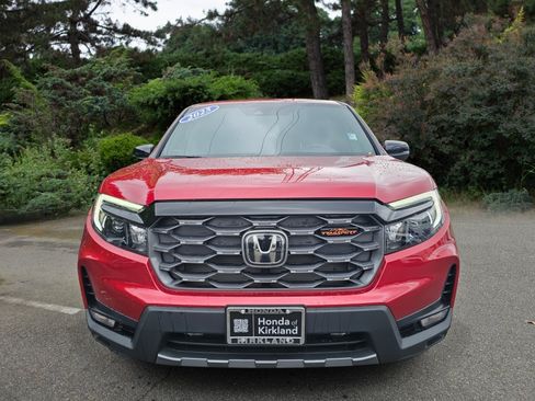 Used 2025 Honda Ridgeline TrailSport+ image 2