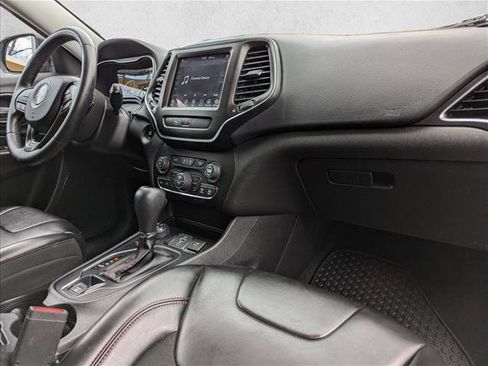 Used 2020 Jeep Cherokee Trailhawk image 22