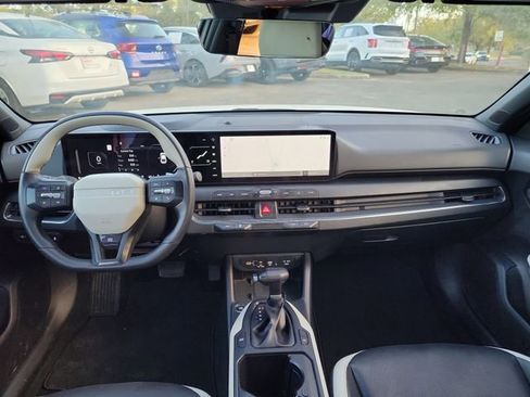 Used 2025 Kia K4 GT-Line w/ GT-Line Premium Package image 25