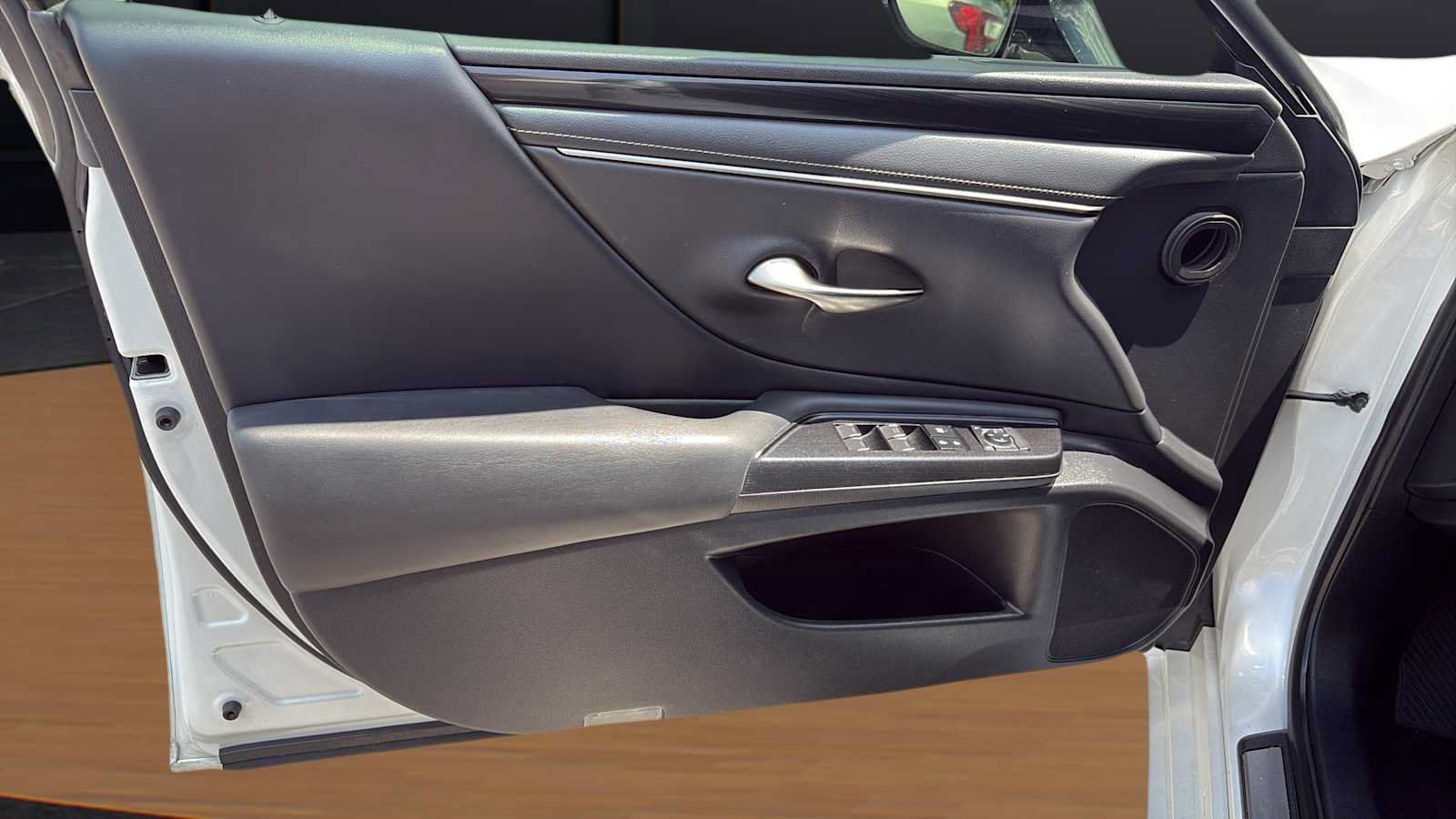 Used 2021 Lexus ES 350 w/ Accessory Package FWD image 21