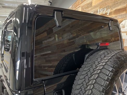 Used 2024 Jeep Wrangler High Altitude image 24