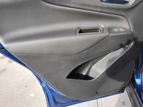 Used 2022 Chevrolet Equinox LT image 15