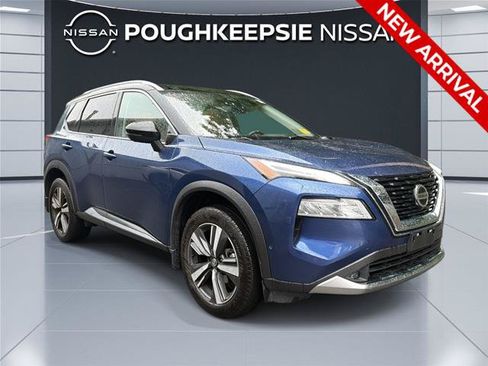 Certified 2021 Nissan Rogue Platinum AWD/4WD image 1