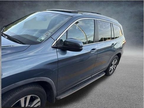 Used 2017 Honda Pilot EX-L image 2
