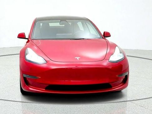 Used 2023 Tesla Model 3 Standard Range RWD image 2