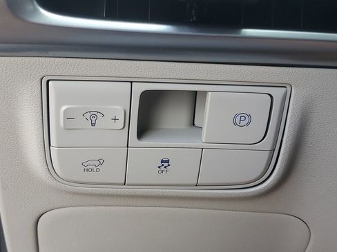 Certified 2025 Hyundai Tucson Limited FWD image 26