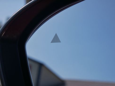 Used 2023 Nissan Rogue SV image 29