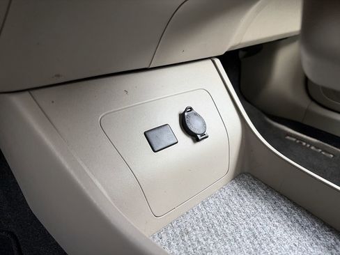 Used 2012 Toyota Prius Two image 29