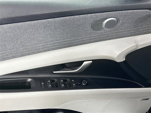 Used 2023 Hyundai Elantra Limited w/ Cargo Package image 27