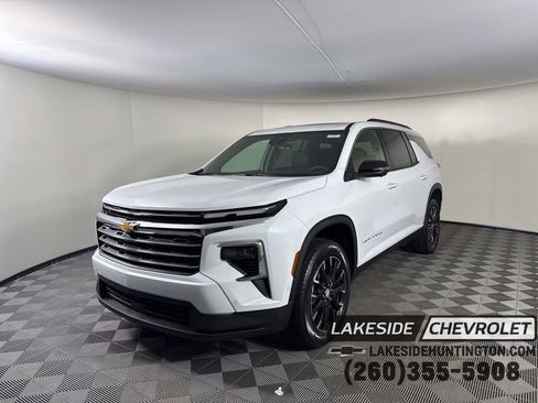 New 2026 Chevrolet Traverse LT FWD image 1