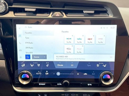 Used 2023 Lexus RZ 450e Premium image 14