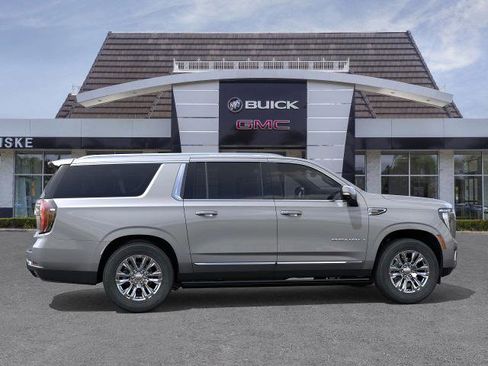 New 2026 GMC Yukon XL Denali w/ Sun & Power Step Package AWD/4WD image 5