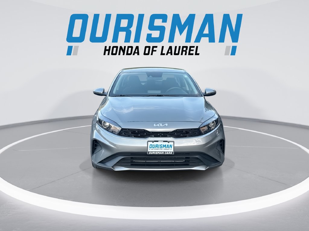 Used 2023 Kia Forte LXS w/ LXS Technology Package FWD image 3