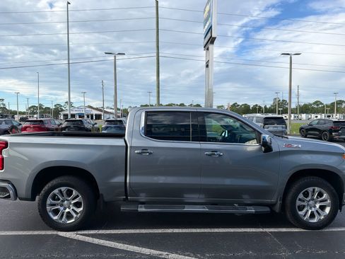 Used 2024 Chevrolet Silverado 1500 LTZ AWD/4WD image 6
