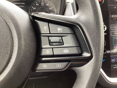 Used 2025 Subaru Crosstrek 2.0i Premium AWD/4WD image 19