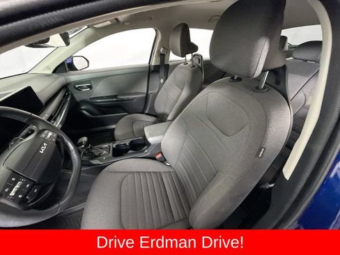Used 2025 Kia K4 EX FWD image 5