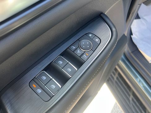 New 2025 Nissan Armada PRO-4X image 12