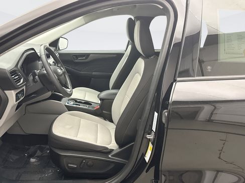 Used 2023 Ford Escape Active image 11