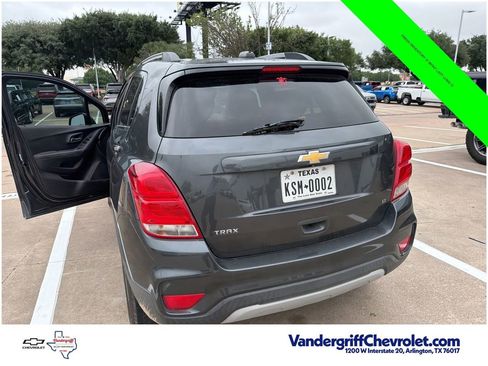Used 2018 Chevrolet Trax LT w/ LT Convenience Package FWD image 10