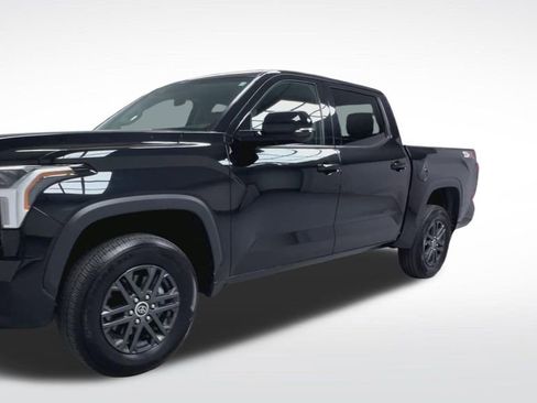 Used 2024 Toyota Tundra SR5 w/ SR5 Convenience Package AWD/4WD image 4