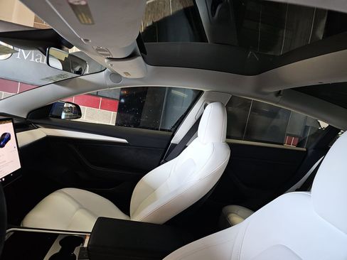 Used 2023 Tesla Model 3 Standard Range image 20