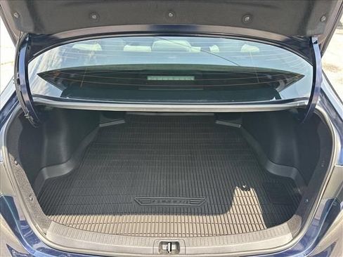 Used 2025 Toyota Corolla LE FWD image 31