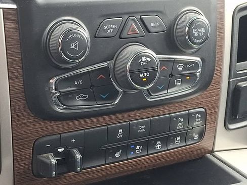 Used 2016 RAM 2500 Laramie w/ Sport Appearance Group AWD/4WD image 15