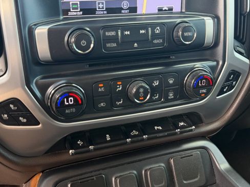 Used 2018 GMC Sierra 1500 SLT w/ Enhanced Driver Alert Package RWD image 22