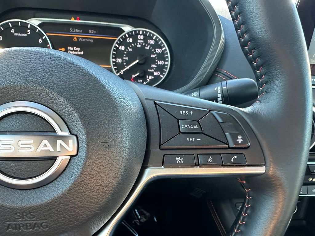 Used 2024 Nissan Sentra SR w/ SR Premium Package FWD image 24