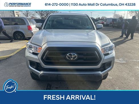 Used 2022 Toyota Tacoma SR image 12