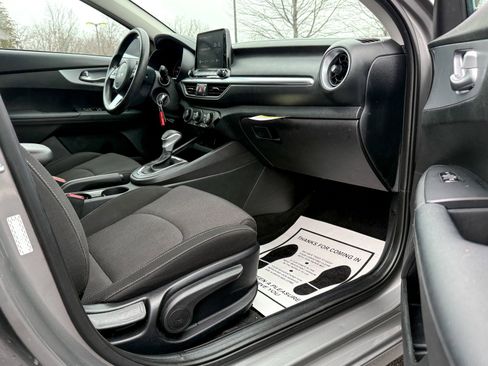 Certified 2023 Kia Forte LXS w/ LXS Technology Package image 12