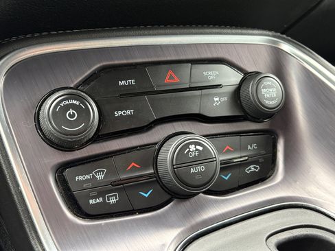 Used 2018 Dodge Challenger R/T RWD image 25