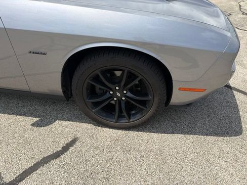 Used 2018 Dodge Challenger R/T w/ Blacktop Package RWD image 5