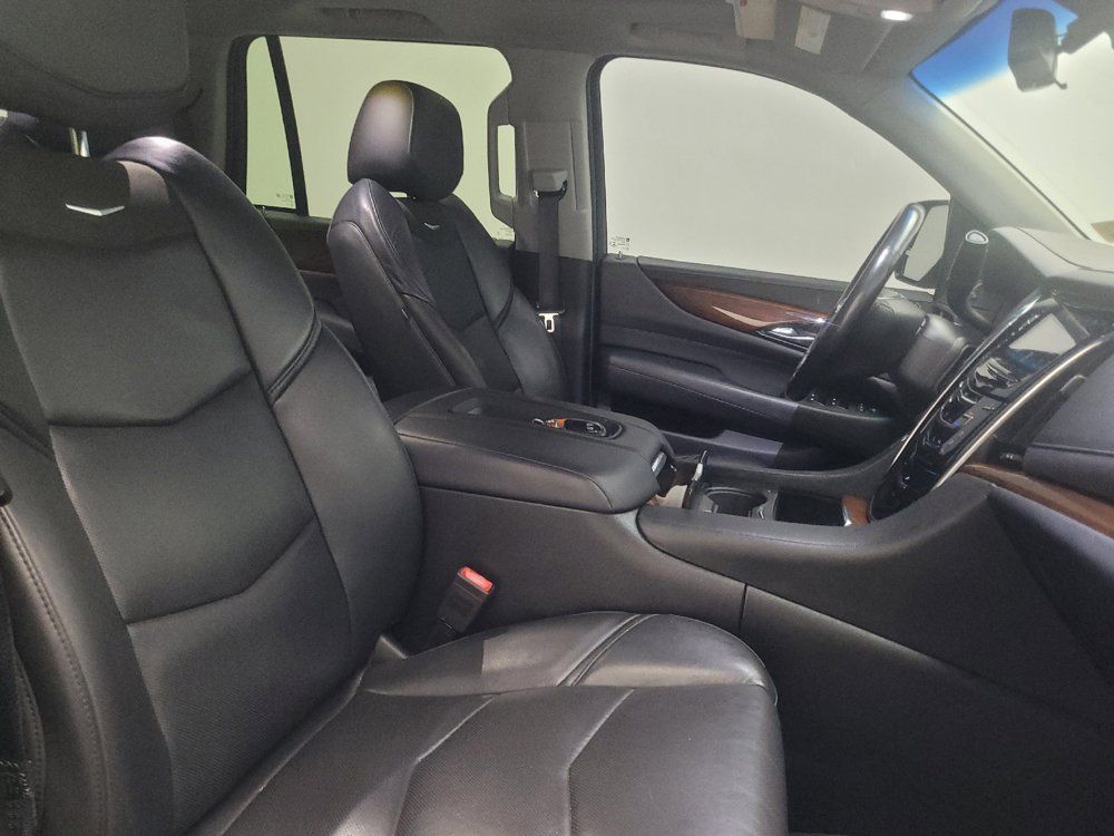 Used 2019 Cadillac Escalade Luxury RWD image 21